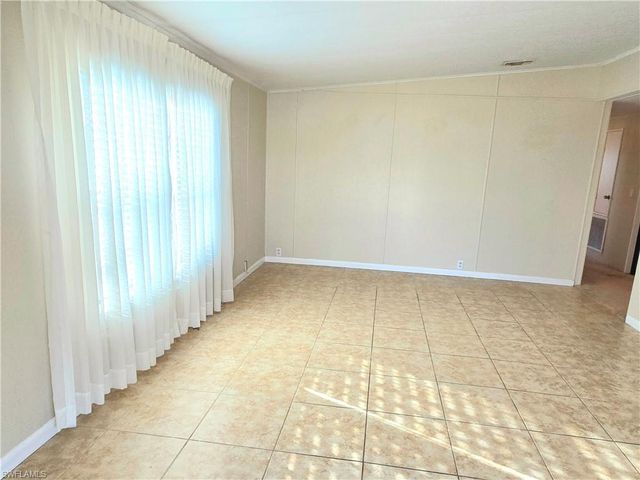 26257 Queen Mary LN, Bonita Springs, FL 34135