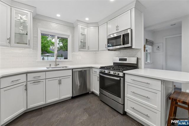 169 W Clinton Avenue, Tenafly, NJ 07670