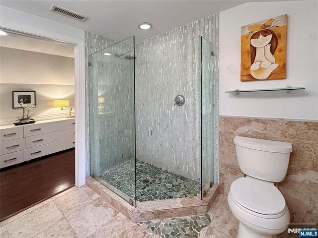 169 W Clinton Avenue, Tenafly, NJ 07670