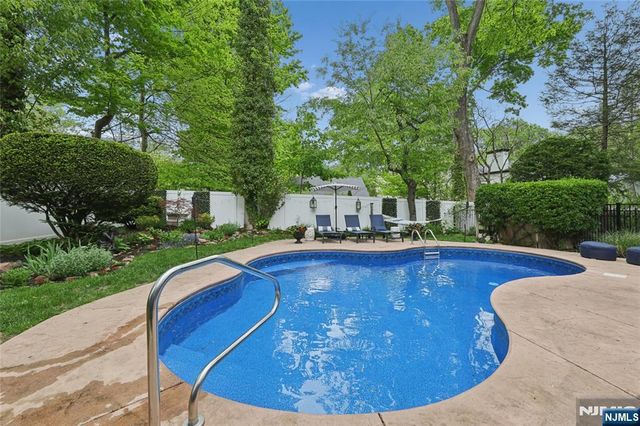 169 W Clinton Avenue, Tenafly, NJ 07670