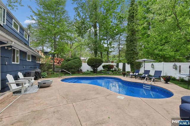 169 W Clinton Avenue, Tenafly, NJ 07670