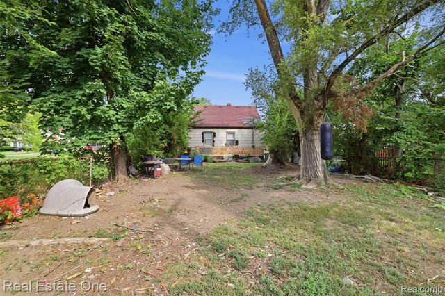 14320 Maiden Street, Detroit, MI 48213