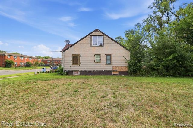 14320 Maiden Street, Detroit, MI 48213