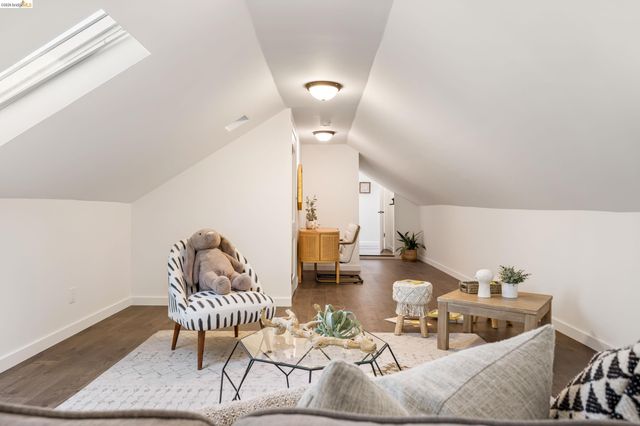 725 54Th St, Oakland, CA 94609