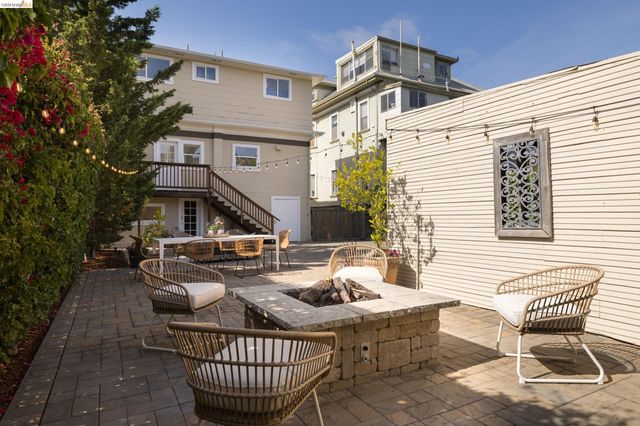 725 54Th St, Oakland, CA 94609