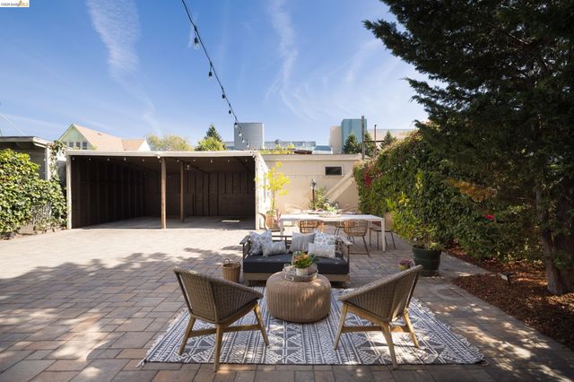 725 54Th St, Oakland, CA 94609