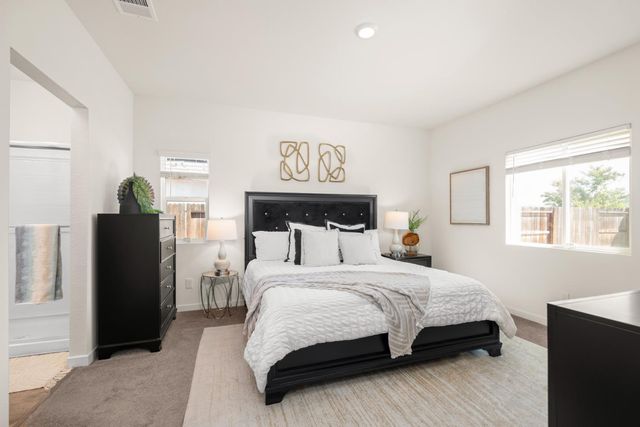 1983 Jamison Creek Way, Plumas Lake, CA 95961