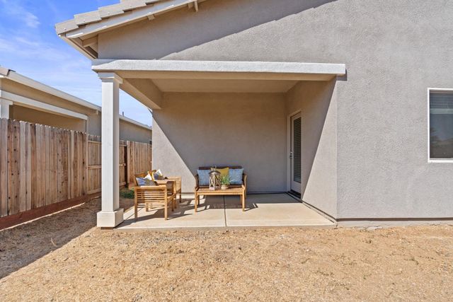 1983 Jamison Creek Way, Plumas Lake, CA 95961