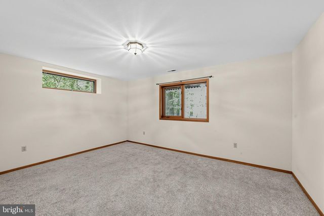 194 STARR RD, Newark, DE 19711