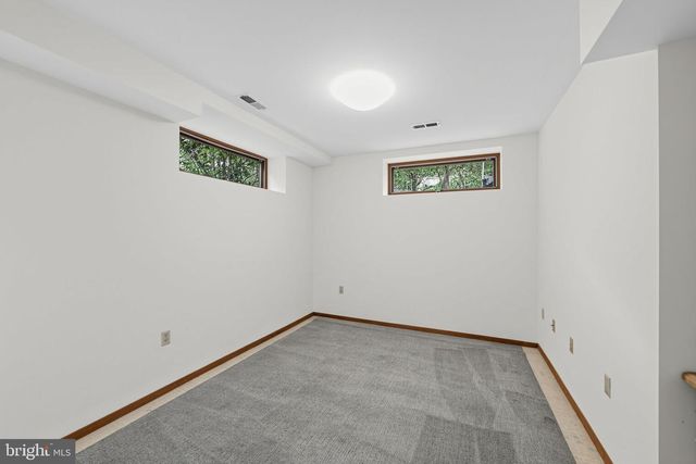 194 STARR RD, Newark, DE 19711