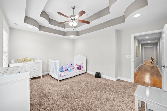 1130 Reda Dr, Clarksville, TN 37042