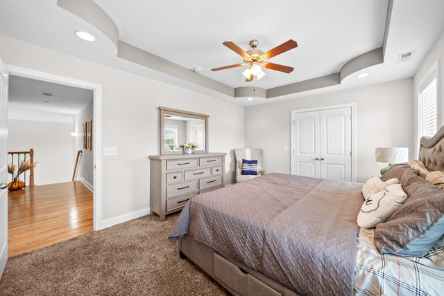 1130 Reda Dr, Clarksville, TN 37042