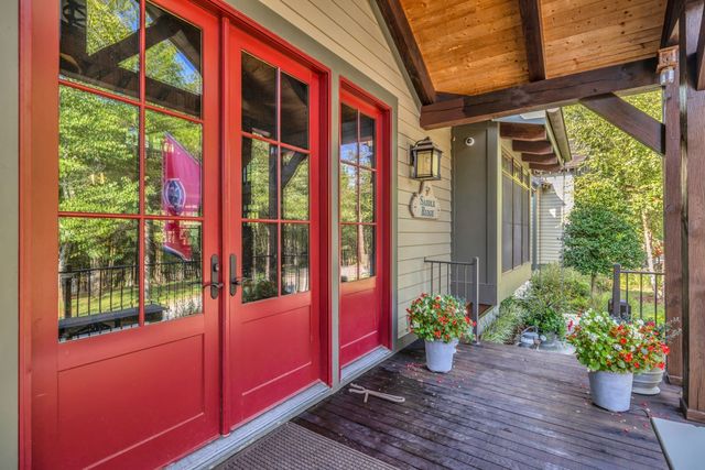 4701 Blue Creek Rd, Lynnville, TN 38472