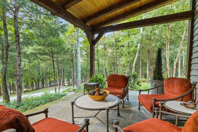 4701 Blue Creek Rd, Lynnville, TN 38472