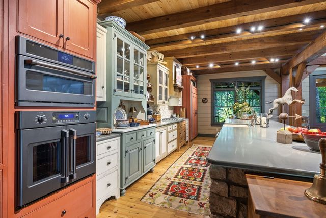 4701 Blue Creek Rd, Lynnville, TN 38472