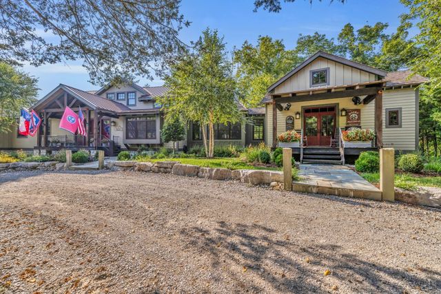 4701 Blue Creek Rd, Lynnville, TN 38472