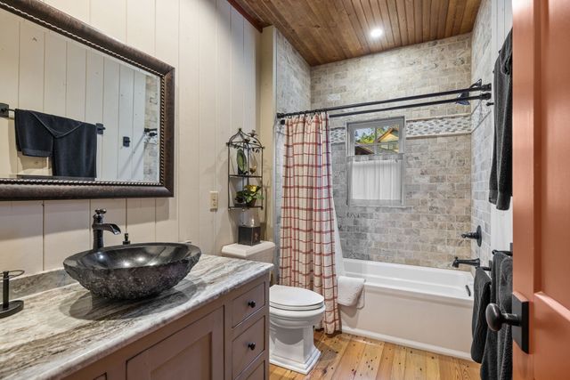 4701 Blue Creek Rd, Lynnville, TN 38472