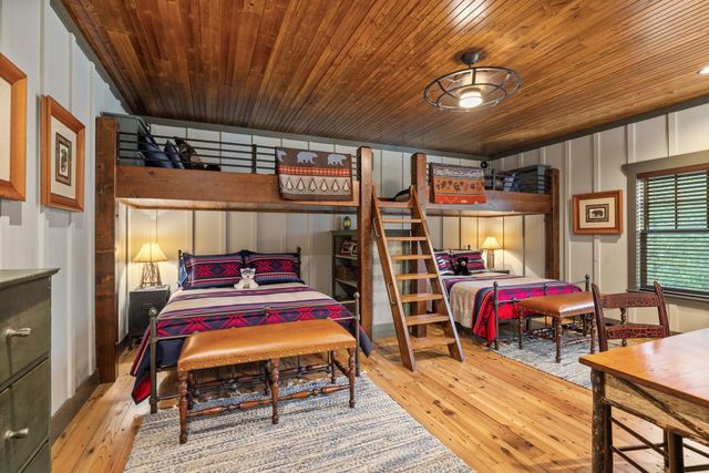 4701 Blue Creek Rd, Lynnville, TN 38472