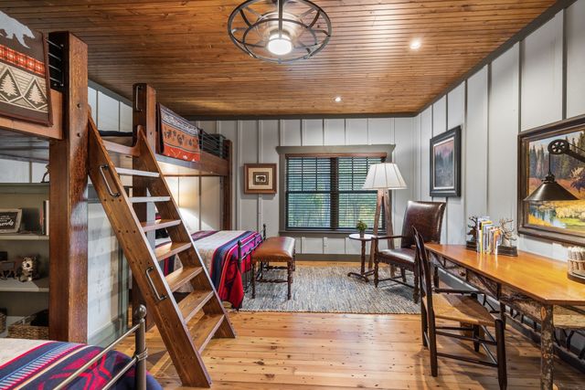 4701 Blue Creek Rd, Lynnville, TN 38472