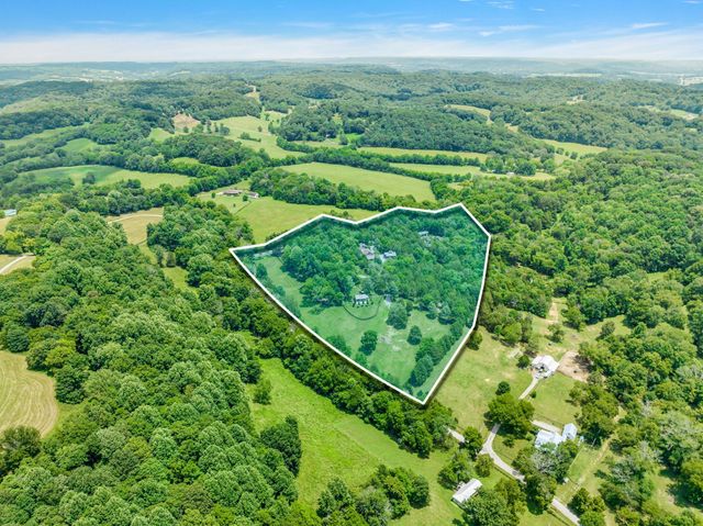 4701 Blue Creek Rd, Lynnville, TN 38472