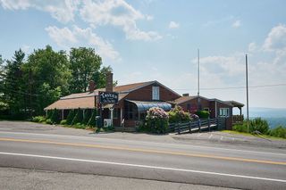 100 Mountain Rd, Easthampton, MA 01027