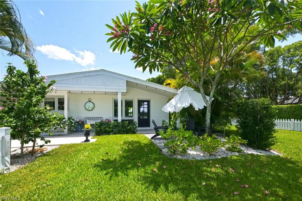 1216 10th ST N, NAPLES, FL 34102 — photo 2