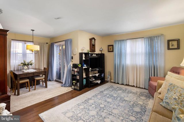 14--4 FLORENCE TOLLGATE, Florence, NJ 08518