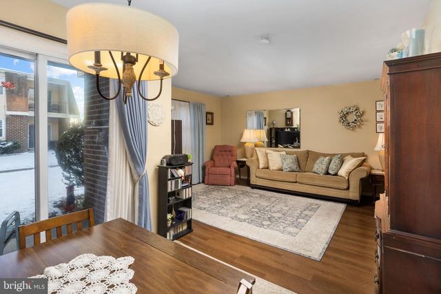 14--4 FLORENCE TOLLGATE, Florence, NJ 08518