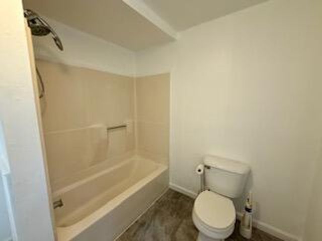 824 Cross Street, Lansing City, MI 48915