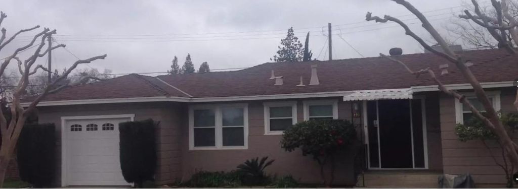Image 1 of property listing at 933 W Home Avenue, Fresno, CA 93728