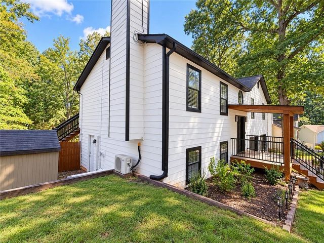 242 Muddy River Road, Lawrenceville, GA 30043
