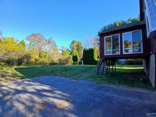 1076 Hill Street, Northbridge, MA 01588
