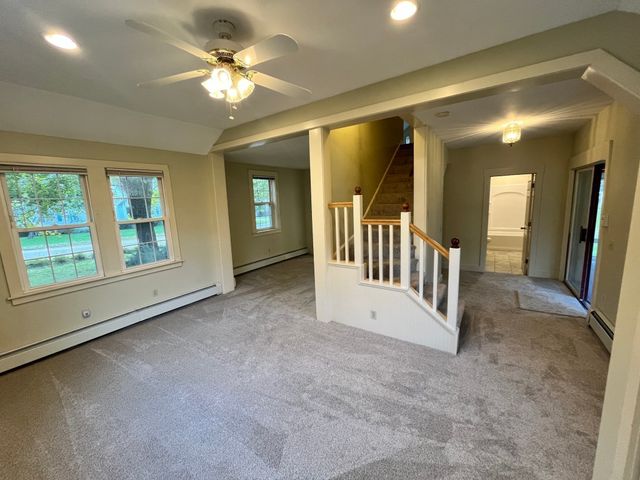 1076 Hill Street, Northbridge, MA 01588