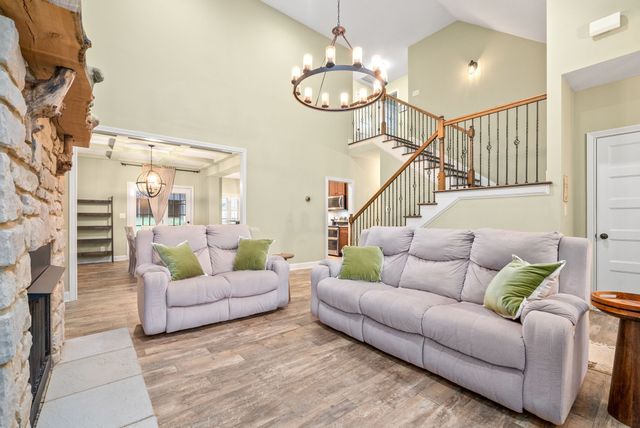 264 Turnberry Cir, Clarksville, TN 37043