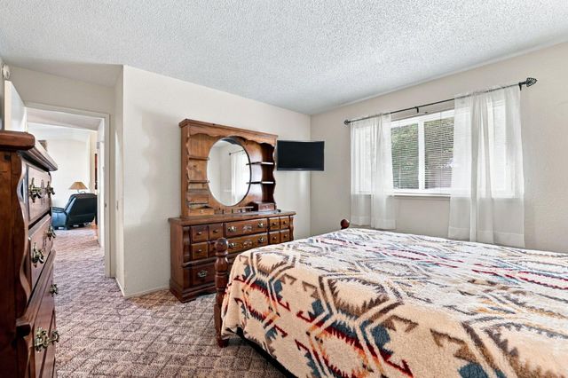 4932 Earlcort Cir, Sacramento, CA 95842