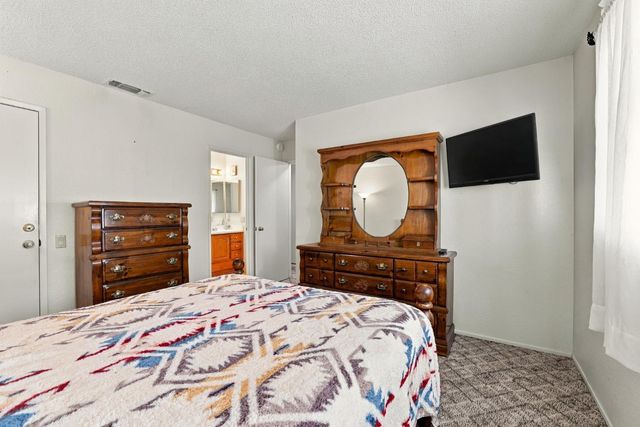 4932 Earlcort Cir, Sacramento, CA 95842