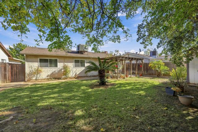 4932 Earlcort Cir, Sacramento, CA 95842