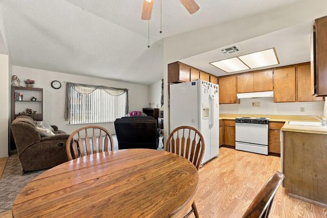 4932 Earlcort Cir, Sacramento, CA 95842