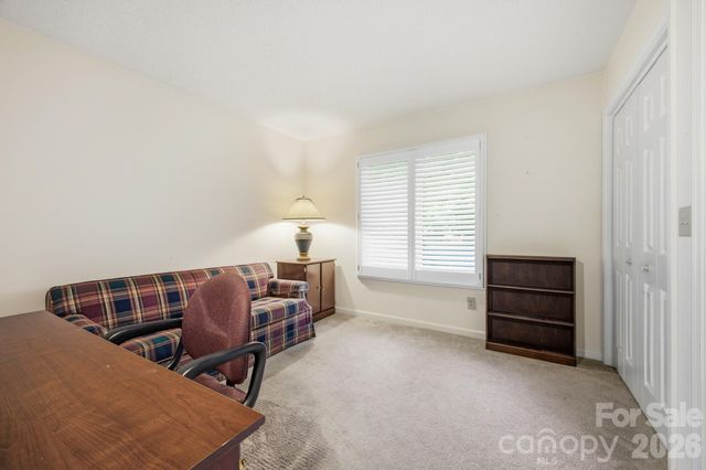 1870 Riverview Court, Hendersonville, NC 28739