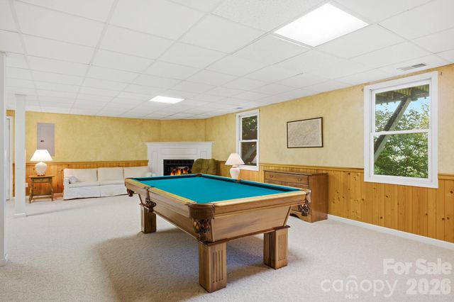 1870 Riverview Court, Hendersonville, NC 28739