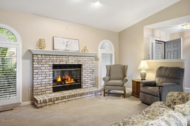 1870 Riverview Court, Hendersonville, NC 28739