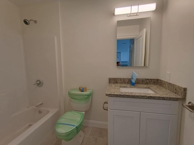 10 Franklin Ave 404, Revere, MA 02151