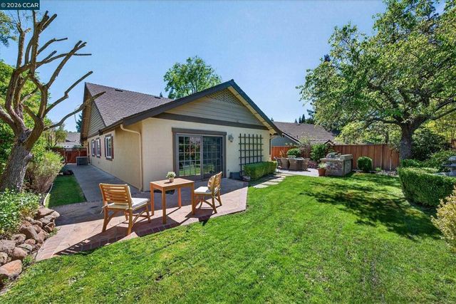25 Cannes Ct, Danville, CA 94506