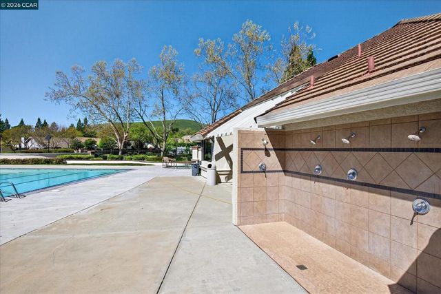 25 Cannes Ct, Danville, CA 94506