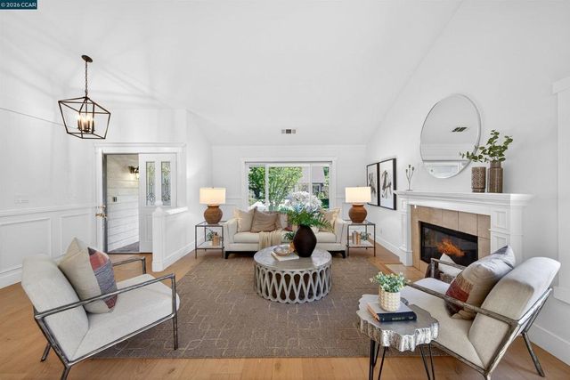 25 Cannes Ct, Danville, CA 94506