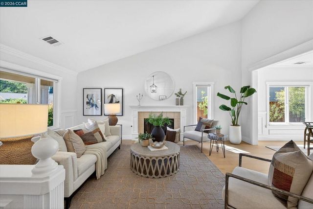 25 Cannes Ct, Danville, CA 94506