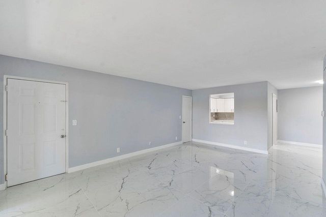 9960 Pineapple Tree Drive 107, Boynton Beach, FL 33436
