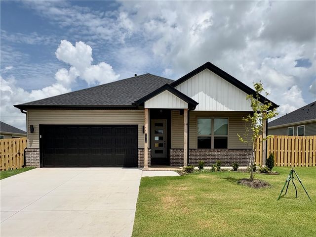 1810 Bugg Street, Pea Ridge, AR 72751