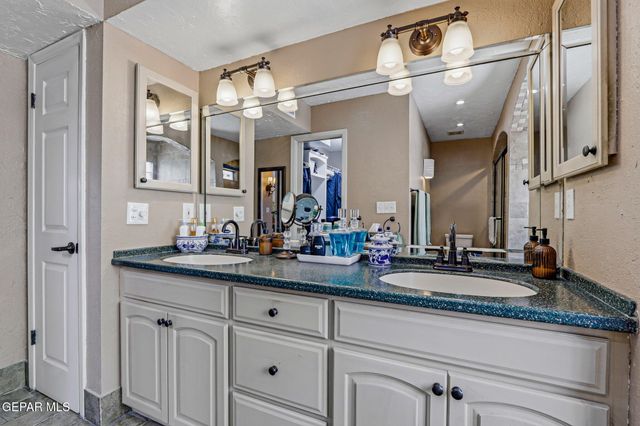 717 LAKESHORE Drive, El Paso, TX 79932
