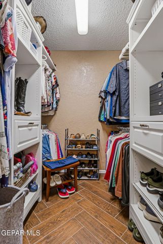 717 LAKESHORE Drive, El Paso, TX 79932